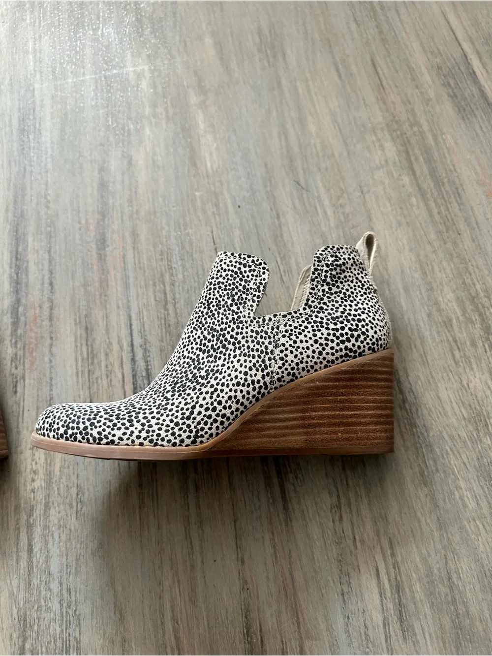 TOMS Kallie Wedge Booties Cheetah Print Suede - Picture 6 of 14